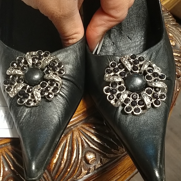 NYLA medallion pointy heels vintage - Picture 7 of 8